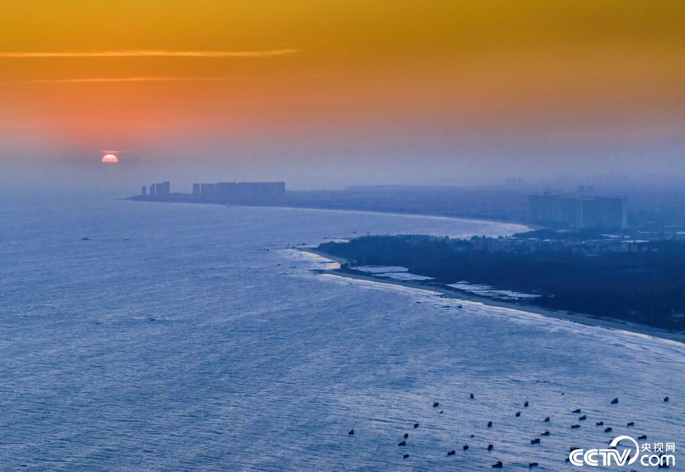 广东茂名童子湾日落美景如画