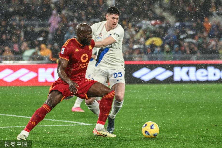 意甲-国米4-2逆转罗马 卢卡库乌龙助攻失单刀