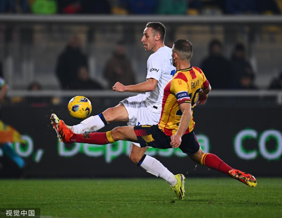 意甲-劳塔罗双响斩意甲百球 国际米兰4-0莱切