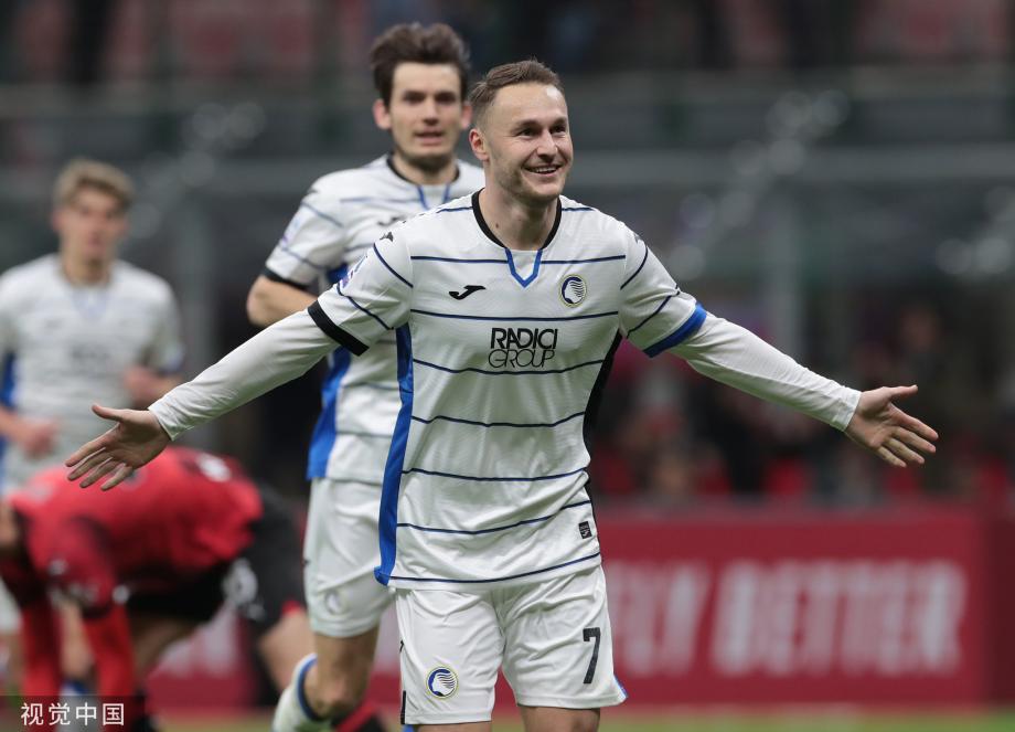 意甲-莱奥破门库普梅纳斯建功 AC米兰1-1亚特兰大