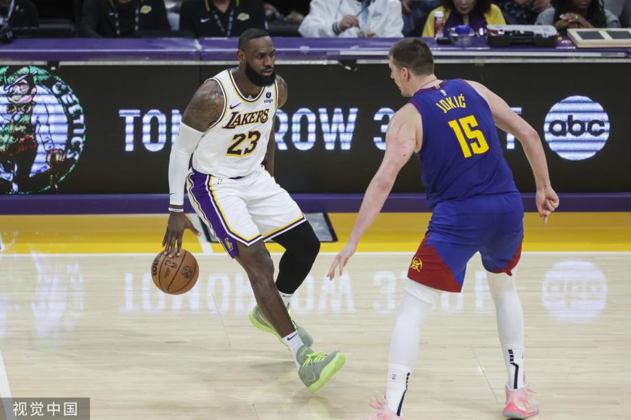 詹姆斯里程碑约基奇35+10 掘金力克湖人6连胜
