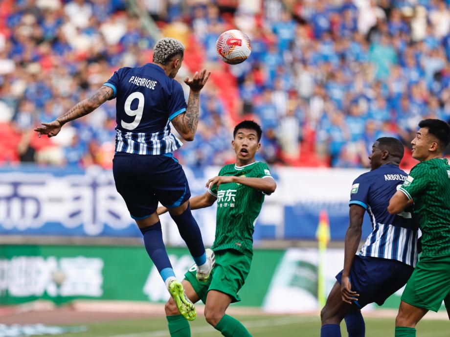 法比奥破门 北京国安1-0客胜武汉三镇暂登榜首