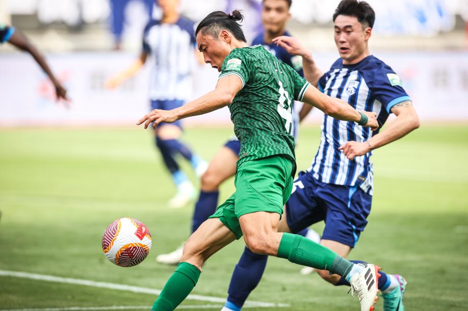 法比奥破门 北京国安1-0客胜武汉三镇暂登榜首