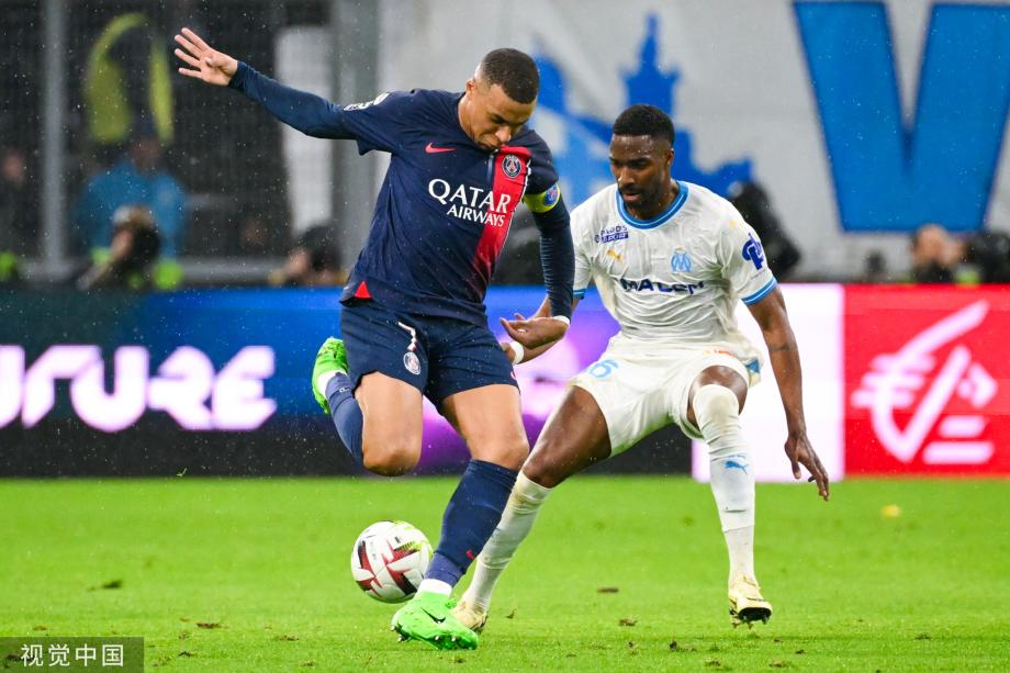 法甲-贝拉尔多红牌 十人巴黎2-0马赛12分领跑