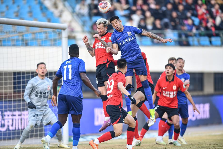 特谢拉读秒绝杀 上海申花2-1力克长春亚泰