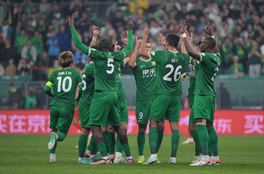 武磊双响张玉宁点射 北京国安2-2平上海海港