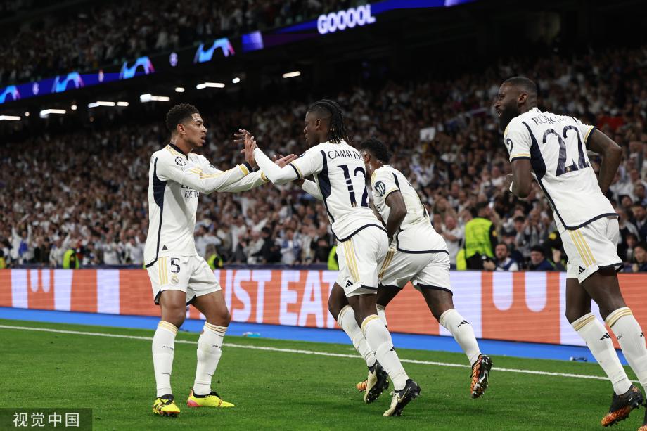 福登世界波巴尔韦德凌空斩 皇马首轮3-3曼城