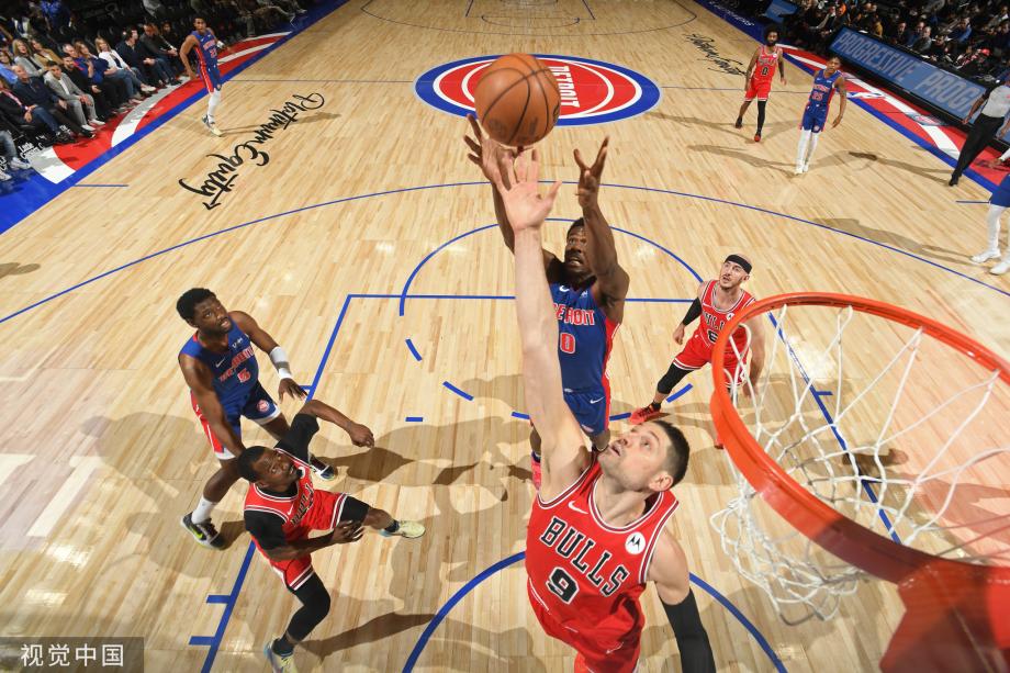 德罗赞39+7武切维奇27+11 公牛客场大胜活塞