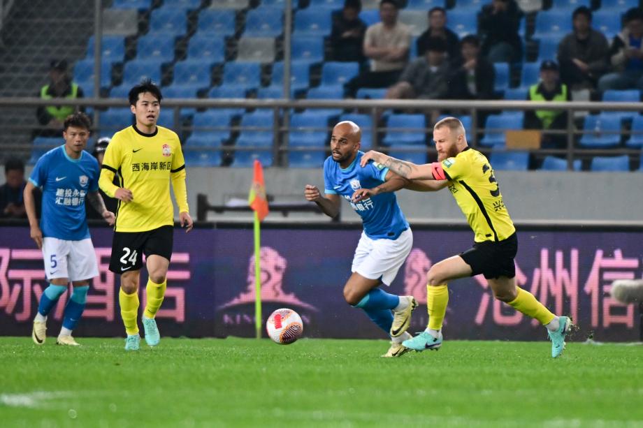 沧州雄狮18分钟3球3-2逆转青岛西海岸迎三连胜