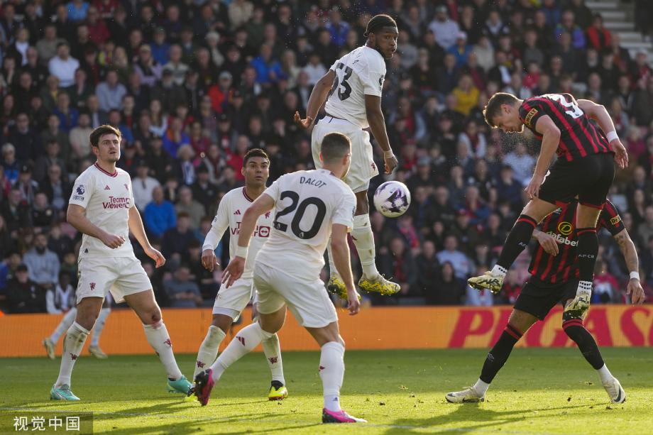 B费双响+中楣 曼联2-2伯恩茅斯距前四10分