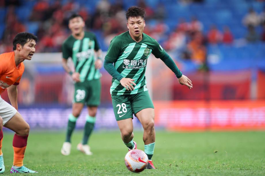 许东破门 青岛海牛2-0浙江俱乐部获赛季首胜