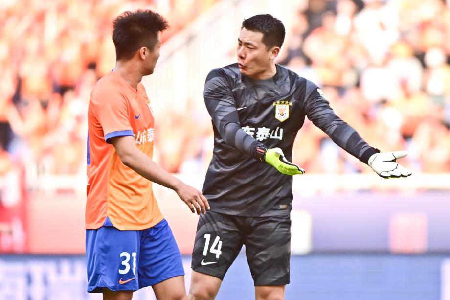 费南多传射建功 山东泰山主场4-1沧州雄狮