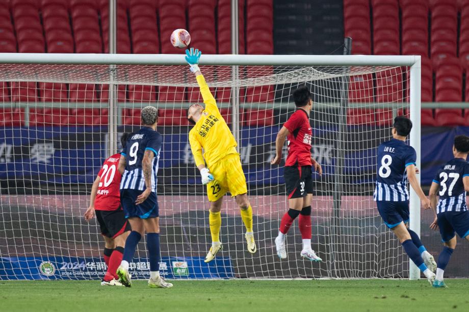 谭龙进球被吹 谢晖首秀亚泰客场0-0三镇