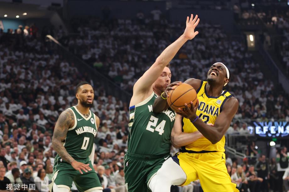 西亚卡姆37+11+6 步行者轻取雄鹿总分扳成1-1平