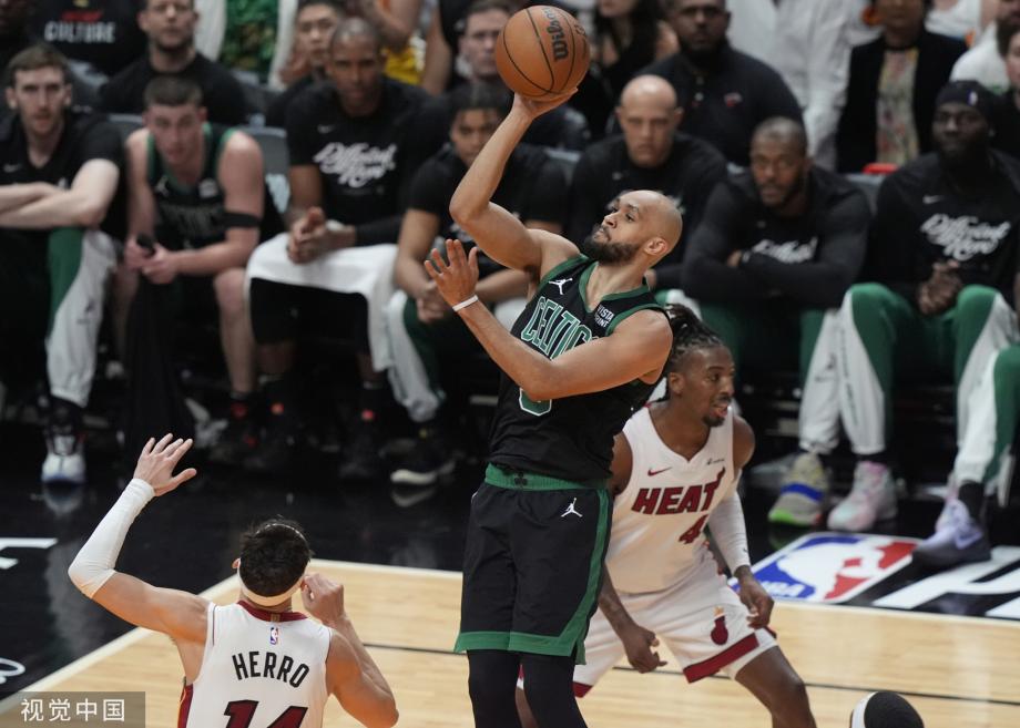 怀特38分塔图姆20+11 绿军力克热火大比分3-1