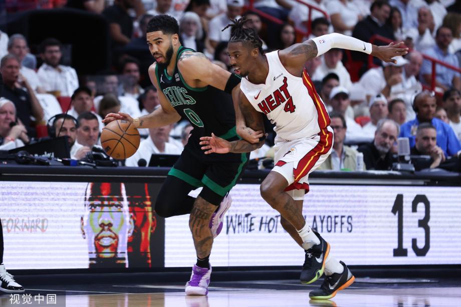 怀特38分塔图姆20+11 绿军力克热火大比分3-1