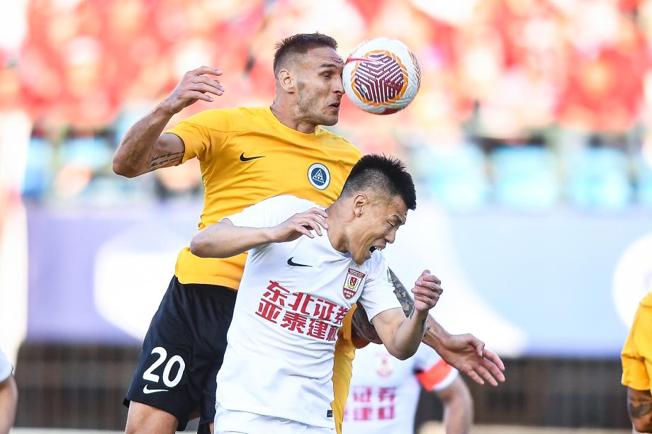 贝里奇杜加利奇破门 长春亚泰1-1深圳新鹏城