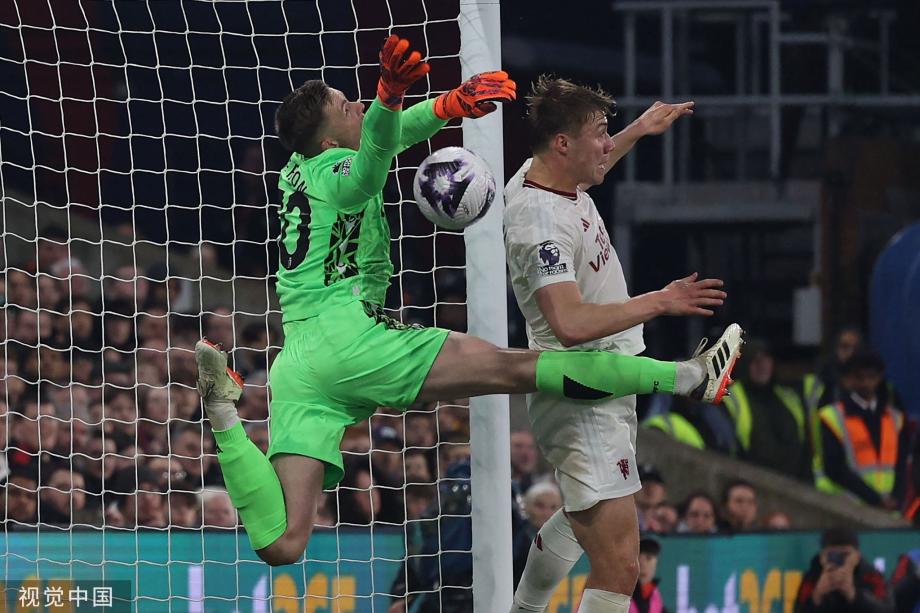 卡塞米罗2球被吹 曼联客场0-4惨负水晶宫