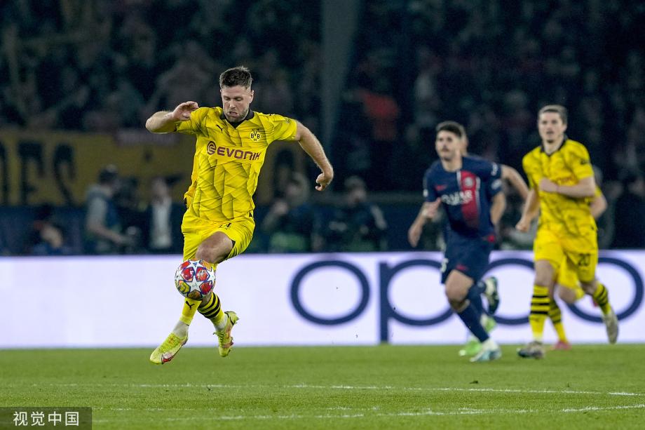 胡梅尔斯破门 多特总比分2-0晋级欧冠决赛