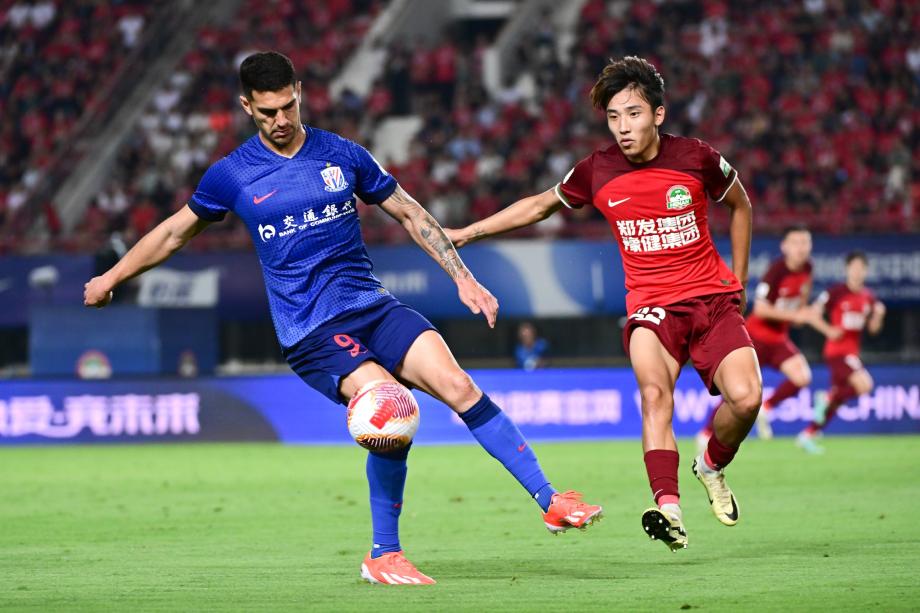 中超-谢鹏飞破门吴曦建功 申花2-1送河南5连败
