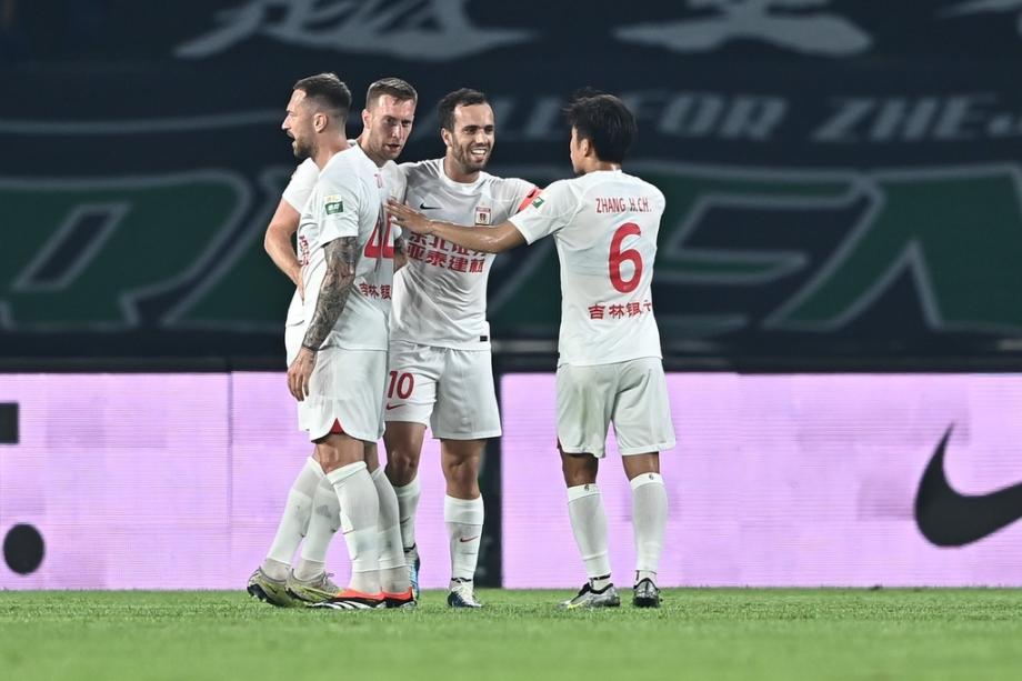中超-莱昂纳多双响高迪破门 浙江队3-1逆转亚泰