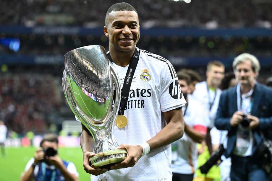 姆巴佩首秀破门!皇马2-0战胜亚特兰大夺欧超杯