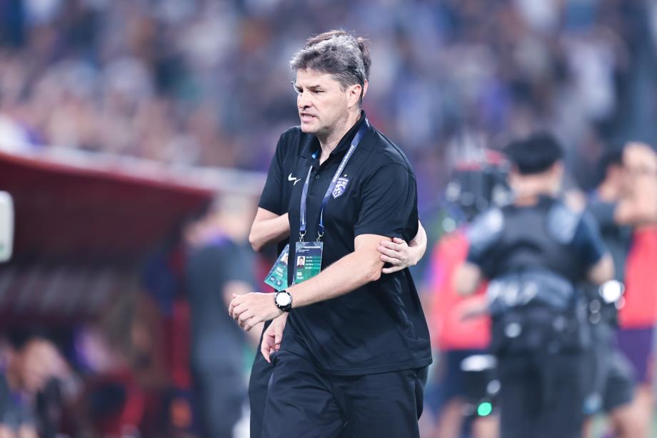 孔帕尼奥点球破门 天津津门虎战胜武汉三镇