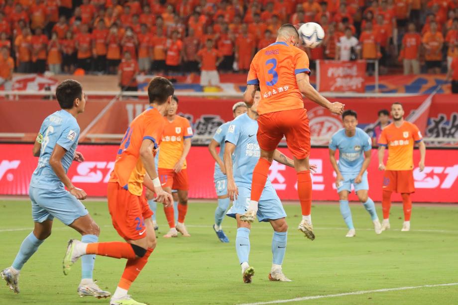 毕津浩头槌马塞尔破门 山东泰山3-1河南晋级