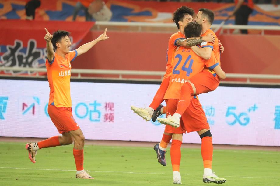 毕津浩头槌马塞尔破门 山东泰山3-1河南晋级