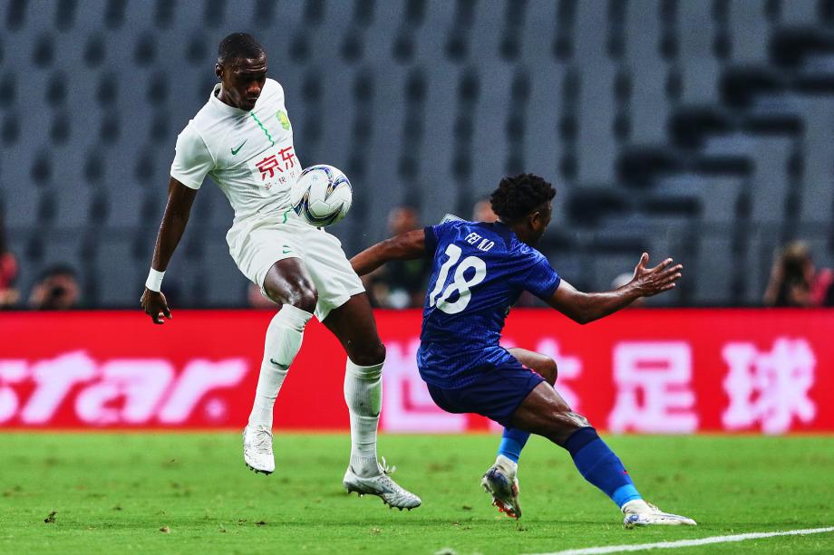 足协杯-特谢拉建功张玉宁破门 申花2-1国安进四强