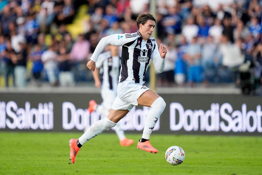 弗拉霍维奇造险 尤文图斯0-0闷平恩波利