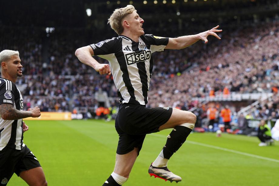 格瓦迪奥尔破门 曼城1-1纽卡联赛两连平