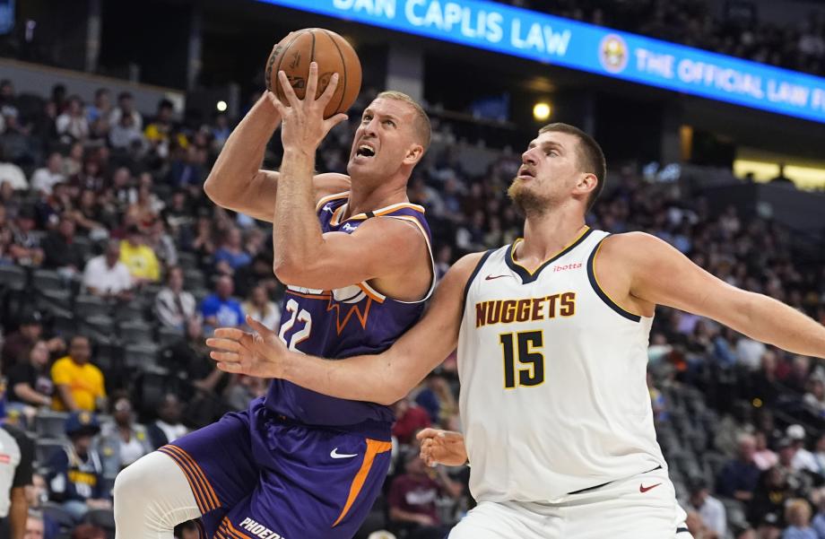 三巨头缺阵约基奇21分准三双 太阳险胜掘金