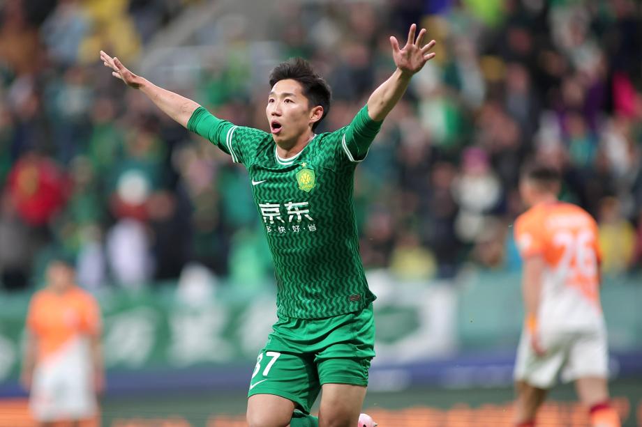 中超-曹永竞林良铭双响 北京国安6-0大胜青岛海牛