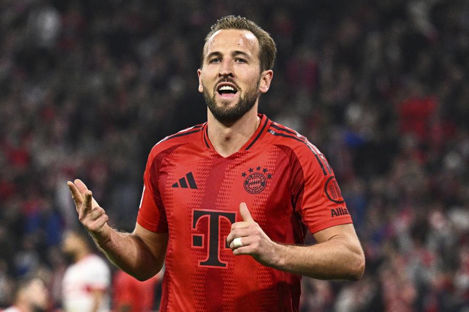 凯恩帽子戏法 拜仁4-0斯图加特登顶榜首