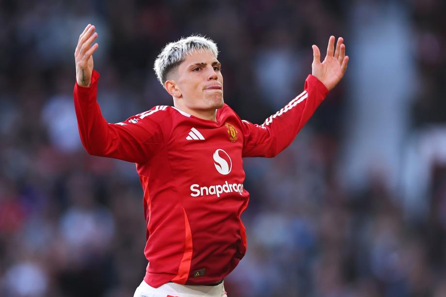 加纳乔霍伊伦破门 曼联主场2-1终结5场不胜