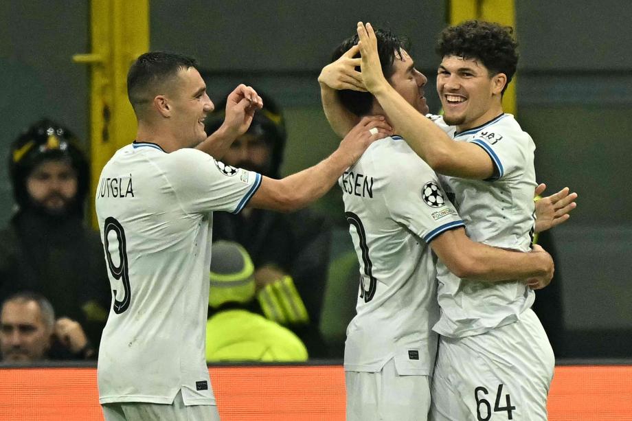 赖因德斯双响普利西奇破门 米兰3-1十人布鲁日