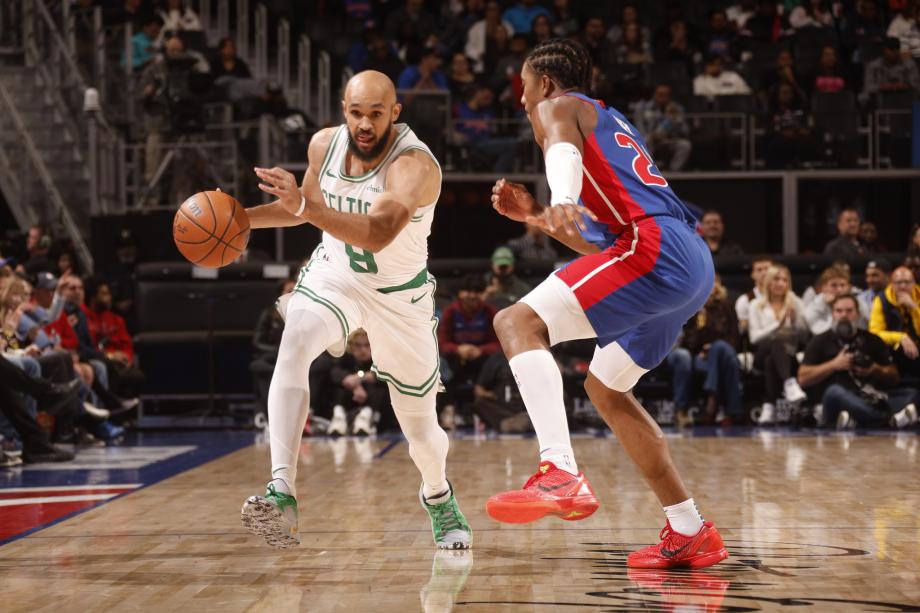 塔图姆37分布朗24+10 绿军险胜活塞开季三连胜