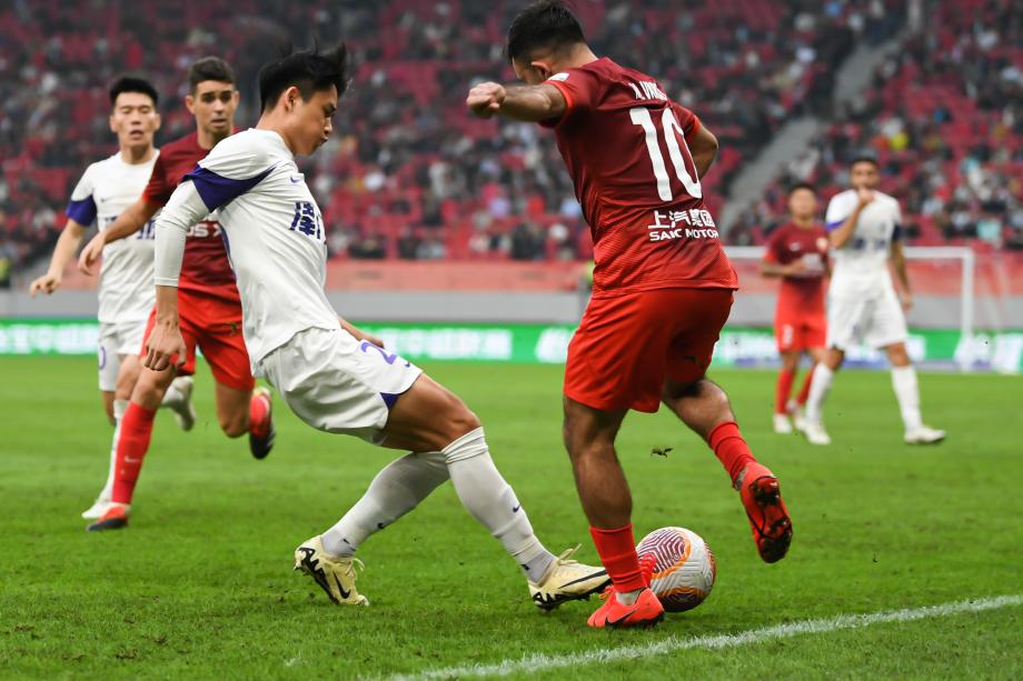 武磊独造5球 海港5-0大胜津门虎卫冕中超冠军