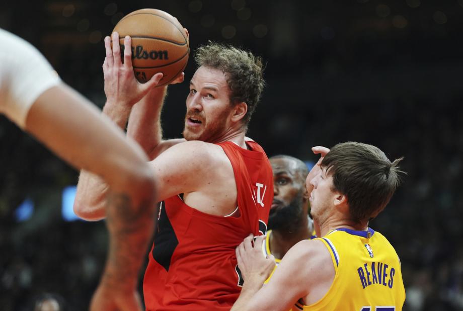 浓眉38+12詹姆斯27+10 湖人力克猛龙终结连败