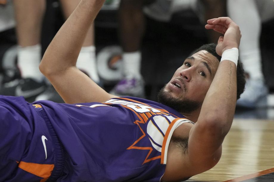 布克28+9+9杜兰特21+9 太阳主场力克开拓者