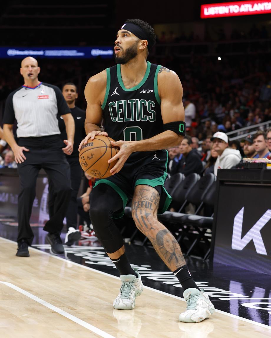 塔图姆28+9杨10中1伤退 凯尔特人大胜老鹰