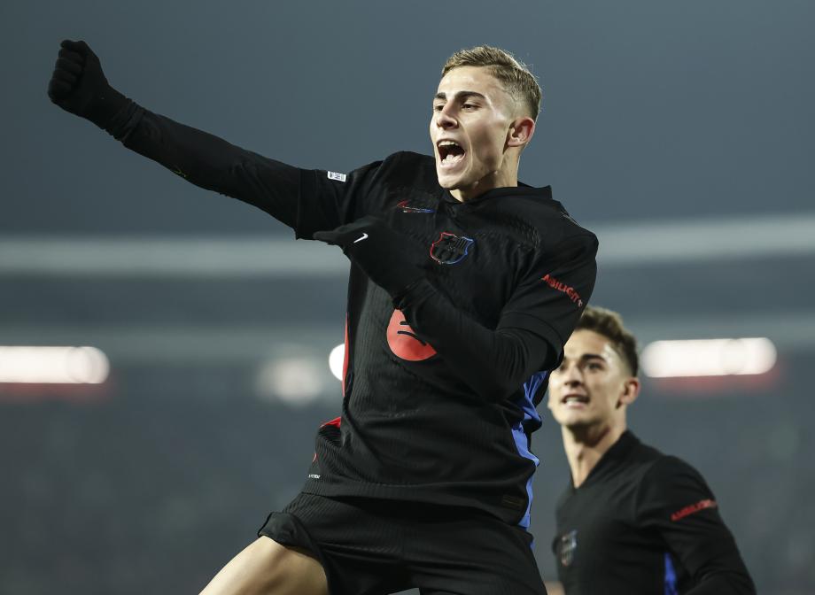 孔德助攻戴帽莱万双响拉菲传射 巴萨5-2红星