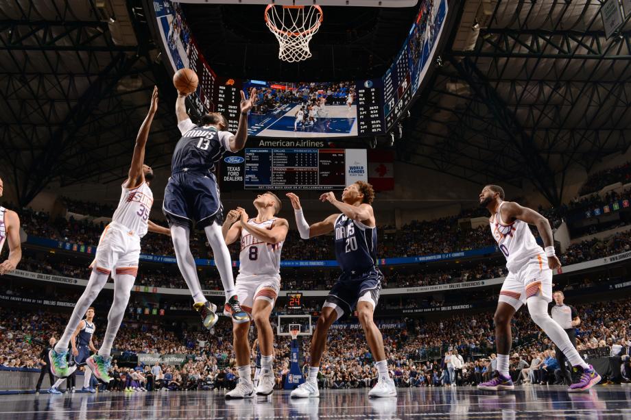 杜兰特26分欧文29+7 太阳险胜独行侠取7连胜