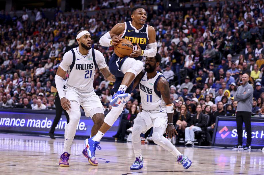 欧文43分约基奇37+18+15 掘金险胜独行侠