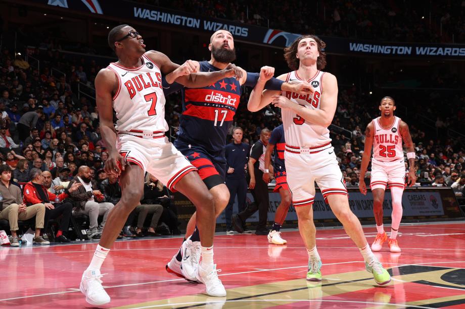 怀特21+8库兹马23+7 公牛大胜送奇才12连败