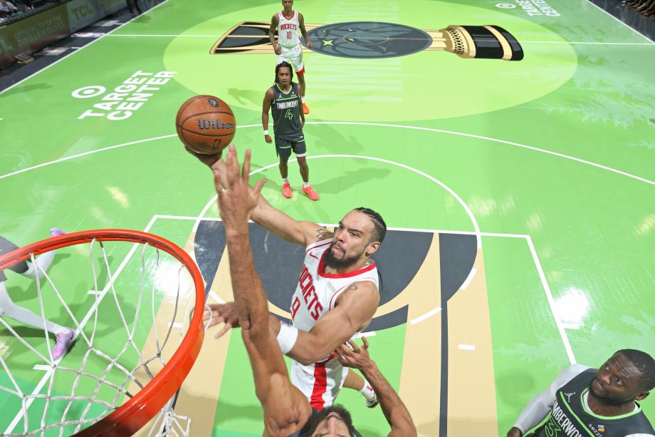 火箭力克森林狼锁定小组第一 提前晋级NBA杯8强