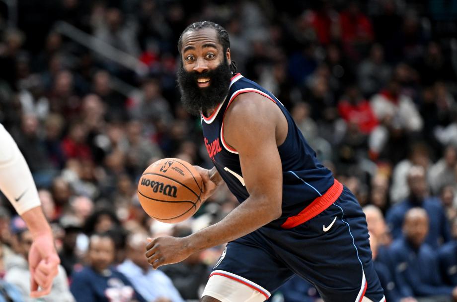 哈登三节轰43分祖巴茨18+16 快船送奇才13连败