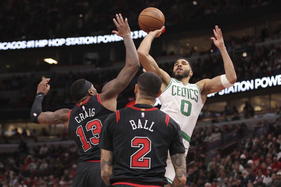 NBA杯-塔图姆35+14拉文29分 凯尔特人力克公牛