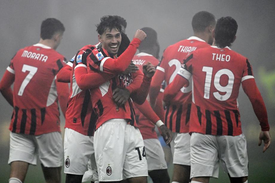 莫拉塔破门赖因德斯双响 AC米兰3-0恩波利